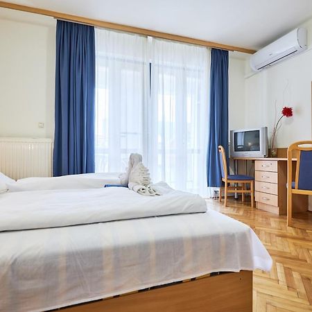 Nimrod Vendeghaz Hotel Hajduszoboszlo Exterior photo