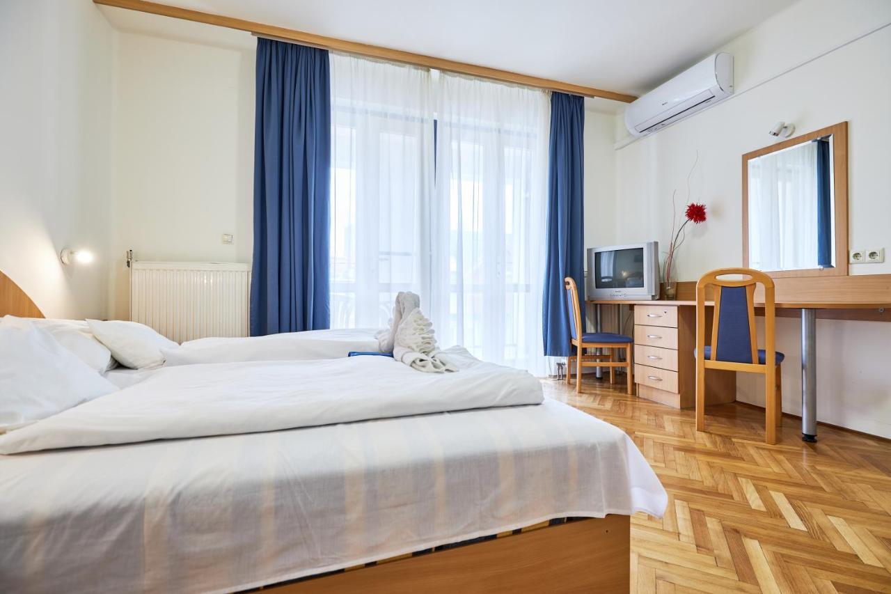 Nimrod Vendeghaz Hotel Hajduszoboszlo Exterior photo